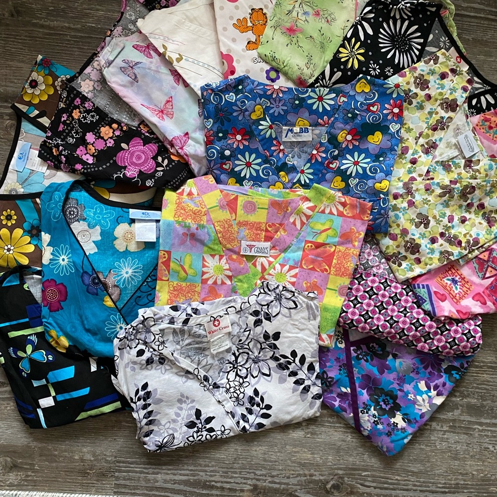 Nursing Housekeeping Scrub Tops Colorful Small Women Floral variety Tops